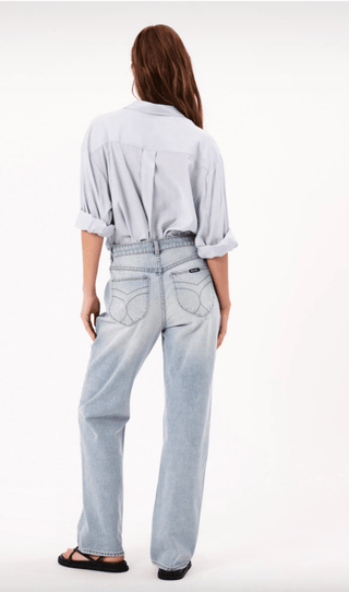 90s Relaxed Faded Blue Denim Jeans - Sincerely Betty