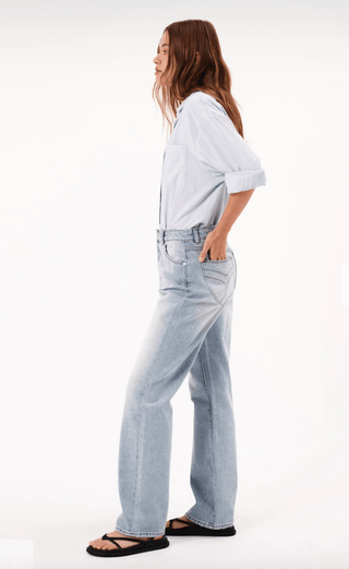90s Relaxed Faded Blue Denim Jeans - Sincerely Betty