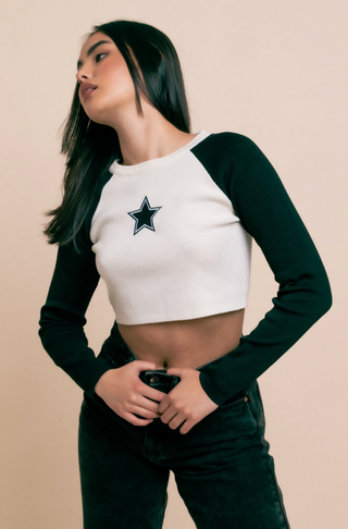 Long Sleeve Star Knit Cropped Top