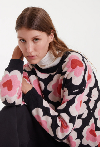 Sweet Heart Knit Sweater