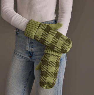 Plaid Patterned Fleece Lined Knit Mittens