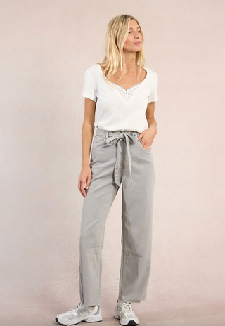 Embroidered Detail Casual T-shirt