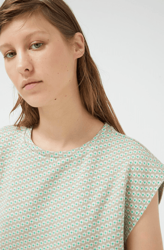 Katie Flower Top - Sincerely Betty
